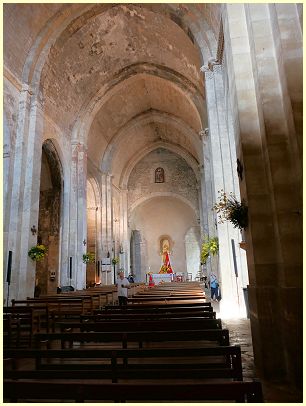 Kirchenschiff Notre-Dame-de-Nazareth
