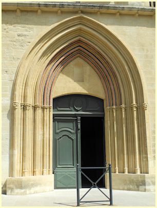 Eingangsportal Collégiale Notre-Dame