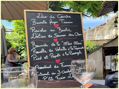 französische Küche Menü Schiefertafel