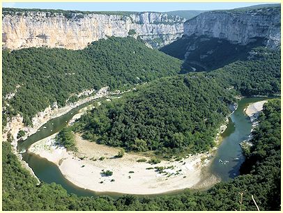 Provence ausgesuchte Reiseziele für den Urlaub Ardèche Schlucht - Gorges de l'Ardèche