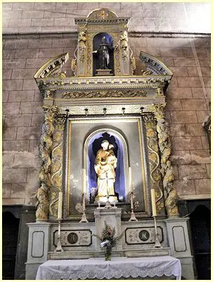 ein weiterer Altaraufsatz