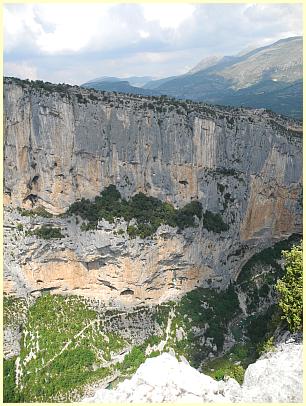 Rancoumas - Falaise de l'Escalès und Sentier Blanc-Martel