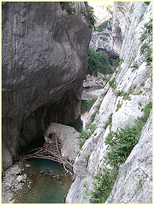Blick aus dem Tunnel du Baou - Sentier Blanc-Martel