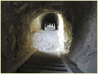 Zitadelle unterirdische Treppe