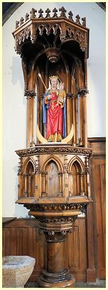 gekrönte Statue mit gekröntem Kind Kirche Saint-Carantec