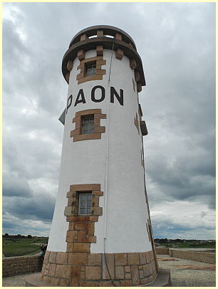 Rückseite Leuchtturm Phare du Paon - Insel Île de Bréhat