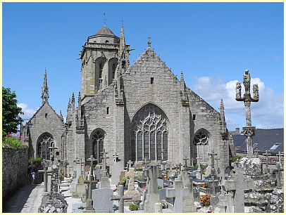 Friedhof, Kirche Saint-Ronan und Kapelle Pénity Locronan