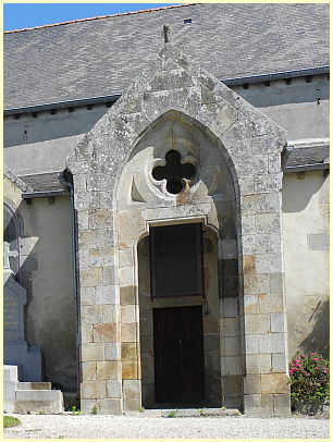 neugotischer Portalvorbau Kirche Saint-Pierre Mont-Dol