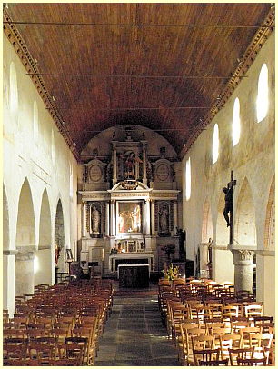 Kirchenschiff Saint-Pierre Mont-Dol