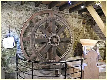 Antriebsrad Wassermühle Moulin de Kériolet