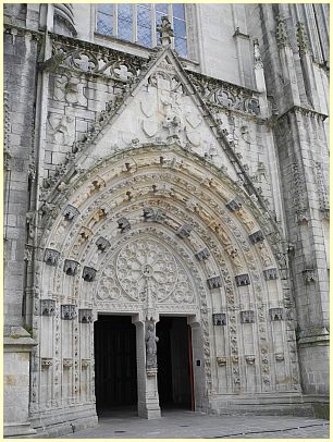 Quimper - gotisches Portal Kathedrale Saint-Corentin