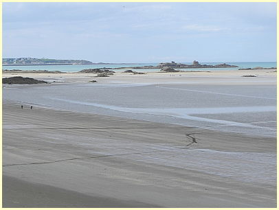 Strand Plage du Rougeret und Insel Île des Ébihens - Saint-Jacut-de-la-Mer