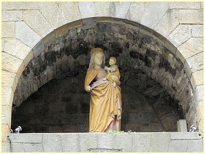 Statue Notre-Dame de la Grande Porte Saint-Malo