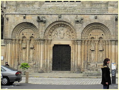 Arkaden mit Rundbögen Basilika Saint-Sauveur - Dinan