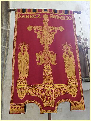 Prozessionsfahne der Pfarrgemeinde Guimiliau