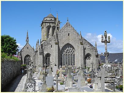umfriedete Pfarrbezirke der Bretagne - Friedhof und Einfassung Saint-Ronan in Locronan