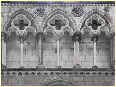Triforium - Kathedrale Saint-Vincent
