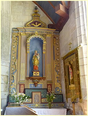 Altaraufsatz und Prozessionsfahne Sacré-Cœur