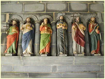 Kirche Saint-Sauveur - restaurierte Apostel 2021
