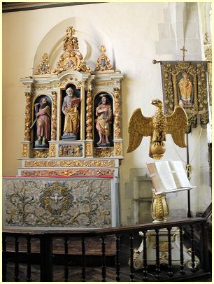 Altar Autel de Saint Pierre und Lesepult