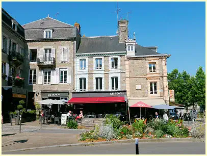 Place du Docteur Gilbert Avranches