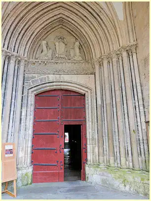 Kathedrale Notre-Dame - Vorhalle Nordturm
