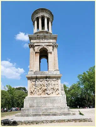 Mausoleum Glanum - Les Antiques