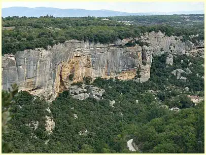 Blick vom Felsporn - Fort de Buoux