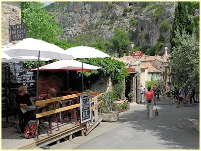 Austellungsraum für Faïencen in Moustiers-Sainte-Marie