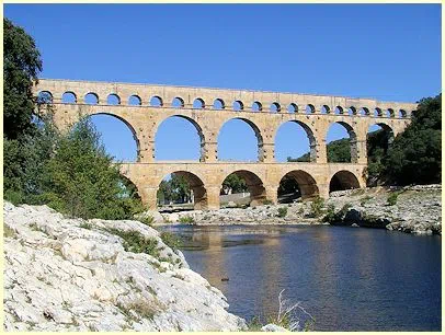 Pont du Gard, vom rechten Ufer 