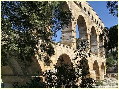 Pont du Gard, Rive gauche (linkes Ufer)