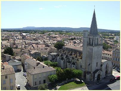 Tarascon mit Stiftskirche Sainte-Marthe
