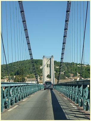 Hängebrücke Aiguèze