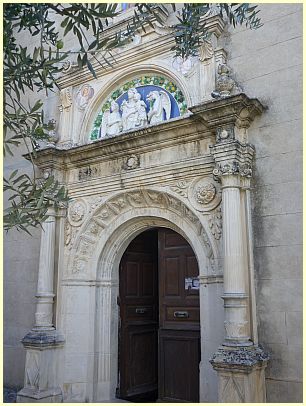Aiguèze - Portal Kirche Saint-Roch