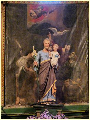 Kirche Saint-Martin d'Ansouis - Gemälde und Holzstatue