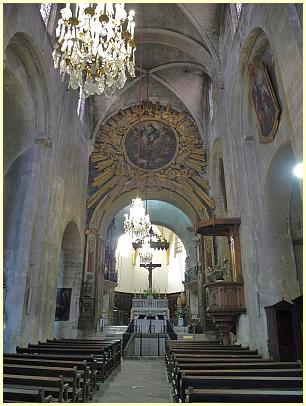 Kirchenschiff Kathedrale Sainte-Anne