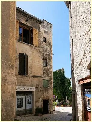 Turm des Hôtel Dufour (mittig gelegen)