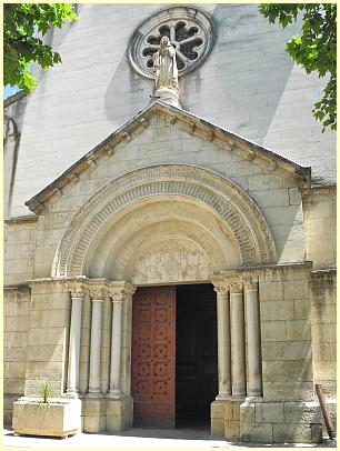 Portal Kirche Église Coeur de Marie - Beaumes-de-Venise