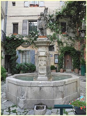 Forcalquier - Brunnen Fontaine Jeanne d’Arc