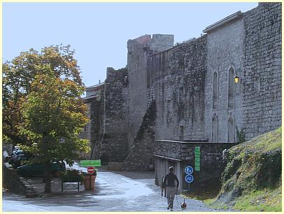 La Garde-Adhémar - Stadtmauer