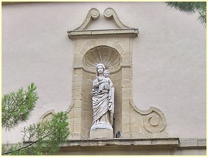 Kirche Notre-Dame-de-la-Purification, Statue Jungfrau (Vierge)