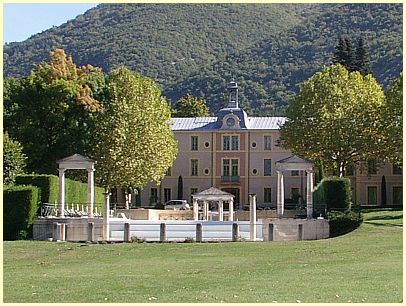 Montbrun-les-Bains - Schloss Château de Gipière