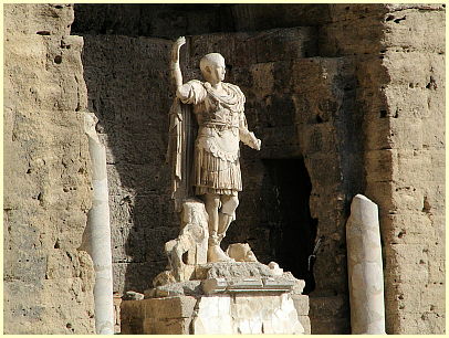 Statue Kaiser Augustus - antikes Theater (Théâtre antique)