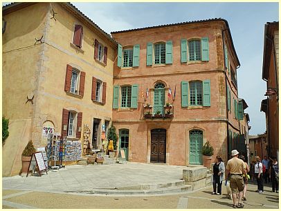 Place de la Mairie, Rathaus (Hôtel de Ville) Roussillon