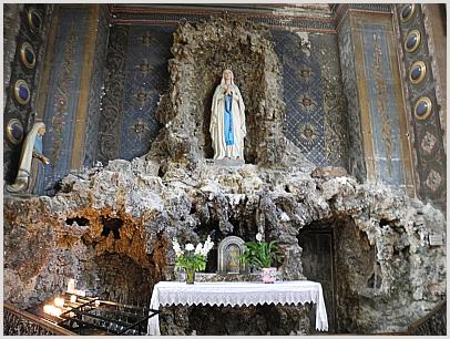 Grotte Notre-Dame de Lourdes - Collégiale Saint-Martin