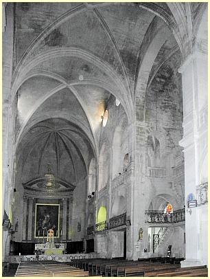 Uzès - Kirchenschiff Kathedrale Saint-Théodorit