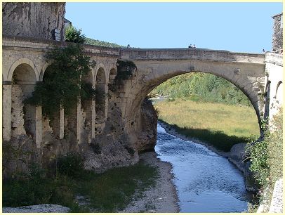 Pont und Mur romain - Vaison-la-Romaine