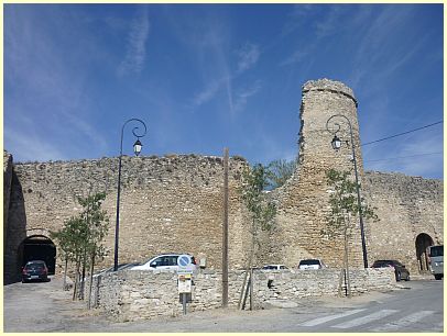 Venasque - Stadtmauer - Türme Tours Sarrasines