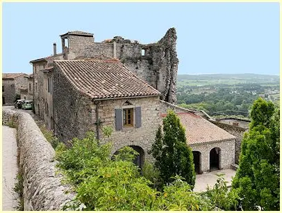 Ruine des Château Fay-Peraut