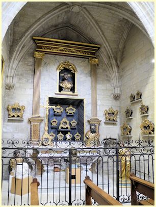 Chapelle des Reliques Collégiale Notre-Dame